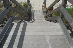 4 Oakhurst Rd, Hampton Bays, NY 11946 - Photo 3