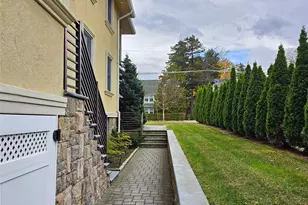 49 Greenridge Ave, White Plains, NY 10605 - Photo 39