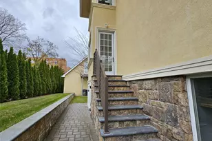 49 Greenridge Ave, White Plains, NY 10605 - Photo 37