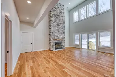 133 W Mombasha Road, Monroe, NY 10950 - Photo 9