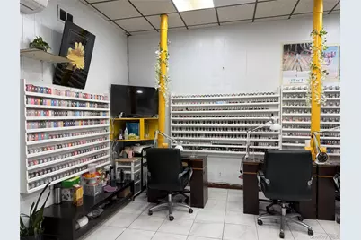 [Address not provided], Ridgewood, NY 11385 - Photo 9