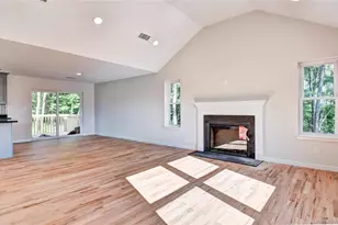 9 Black Gum Ct, Newburgh, NY 12550 - Photo 5