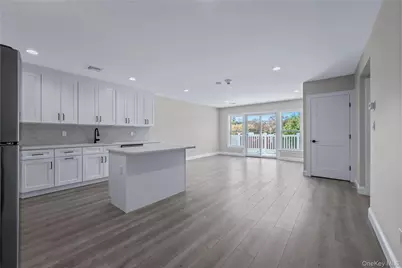 110 School Street #7, Glen Cove, NY 11542 - Photo 17