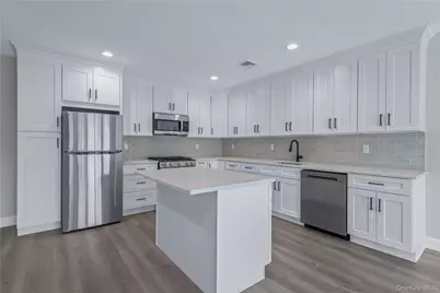 110 School Street #7, Glen Cove, NY 11542 - Photo 15