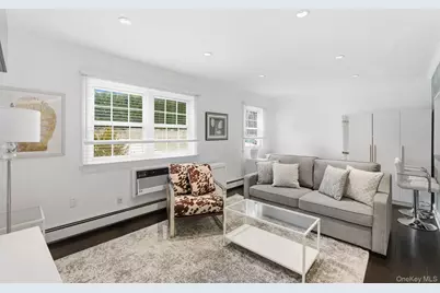 26 Layton Avenue #8, Southampton, NY 11968 - Photo 3