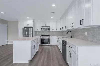 110 School Street #6, Glen Cove, NY 11542 - Photo 3