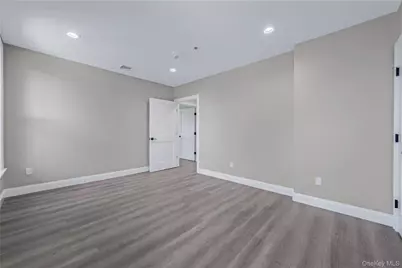 110 School Street #1, Glen Cove, NY 11542 - Photo 19