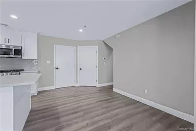 110 School Street #1, Glen Cove, NY 11542 - Photo 15