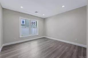 110 School St, Glen Cove, NY 11542 - Photo 7