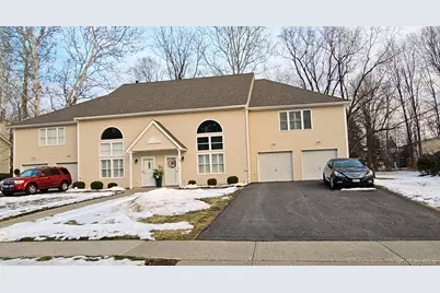 15 Village Cove #15, Warwick, NY 10990 - Photo 3