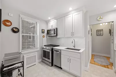 112-20 72nd Drive #B35, Forest Hills, NY 11375 - Photo 9