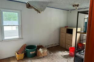 89 Manor Dr, Shirley, NY 11967 - Photo 17