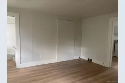 8 Mansion Street #2, Poughkeepsie, NY 12601 - Photo 5