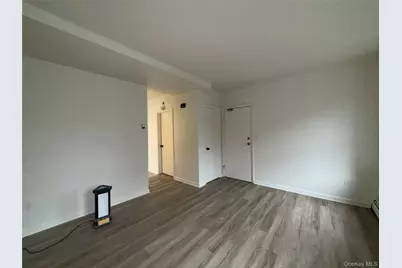 32 N Bridge Street, Poughkeepsie, NY 12601 - Photo 3