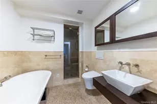 116 W 22nd St, New York, NY 10011 - Photo 21