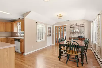 10 Catalpa Lane, Stony Brook, NY 11790 - Photo 9