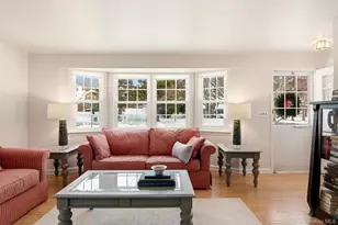 10 Catalpa Ln, Stony Brook, NY 11790 - Photo 7