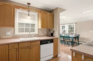 10 Catalpa Ln, Stony Brook, NY 11790 - Photo 15