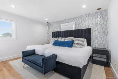 219 Pearsall Place, Woodmere, NY 11598 - Photo 17