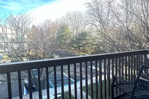 854 E Crooked Hill Rd, Pearl River, NY 10965 - Photo 9