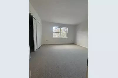 854 E Crooked Hill Road, Pearl River, NY 10965 - Photo 5