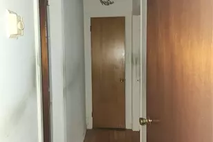 3237 Rawlins Ave, Bronx, NY 10465 - Photo 11