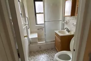 385 Grand St, New York, NY 10002 - Photo 3