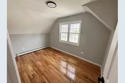 137-14 Bedell Street, Springfield Gardens, NY 11413 - Photo 5