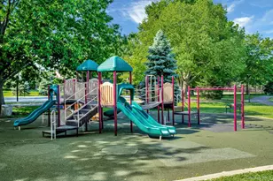 323 Wagner Ave, Mamaroneck, NY 10543 - Photo 21