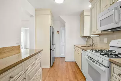 323 Wagner Avenue, Mamaroneck, NY 10543 - Photo 9