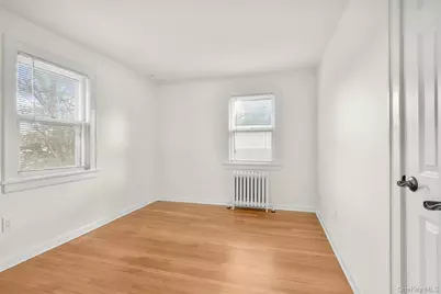 323 Wagner Avenue, Mamaroneck, NY 10543 - Photo 13