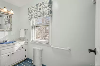 323 Wagner Avenue, Mamaroneck, NY 10543 - Photo 11