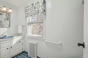 323 Wagner Ave, Mamaroneck, NY 10543 - Photo 11