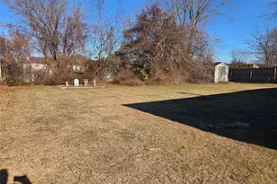 17 Thrasher Ave, Bellport, NY 11713 - Photo 3