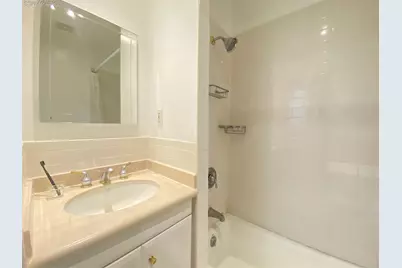 84-80 161 Street #1, Jamaica, NY 11432 - Photo 11