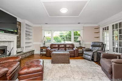 7 Junior Drive, Ronkonkoma, NY 11779 - Photo 9