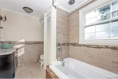 7 Junior Drive, Ronkonkoma, NY 11779 - Photo 25