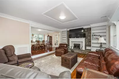 7 Junior Drive, Ronkonkoma, NY 11779 - Photo 11