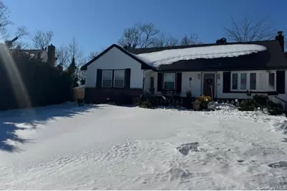 692 Woodside Drive, Wantagh, NY 11793 - Photo 1