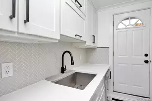 570 Broadway, Lynbrook, NY 11563 - Photo 5