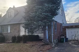 73 Schumacher Dr, New Hyde Park, NY 11040 - Photo 3