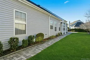 10 Sagaponack Ct, Ridge, NY 11961 - Photo 3