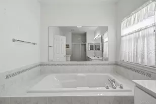 10 Sagaponack Ct, Ridge, NY 11961 - Photo 19
