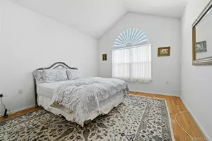 10 Sagaponack Ct, Ridge, NY 11961 - Photo 17