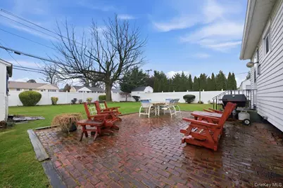 25 Lois Lane, Farmingdale, NY 11735 - Photo 27