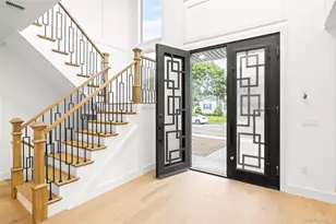 28 Cord Ln, Levittown, NY 11756 - Photo 9