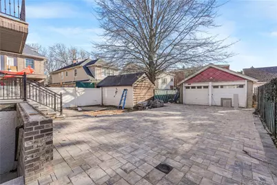 146-18 Laburnum Avenue, Flushing, NY 11355 - Photo 35