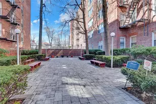 54-44 Little Neck Parkway Pkwy, Little Neck, NY 11362 - Photo 21