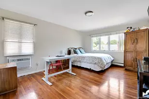 977 Woodcliff Dr, Franklin Square, NY 11010 - Photo 7