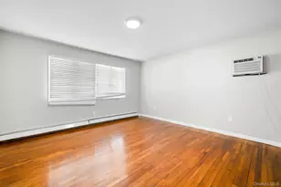 977 Woodcliff Dr, Franklin Square, NY 11010 - Photo 9